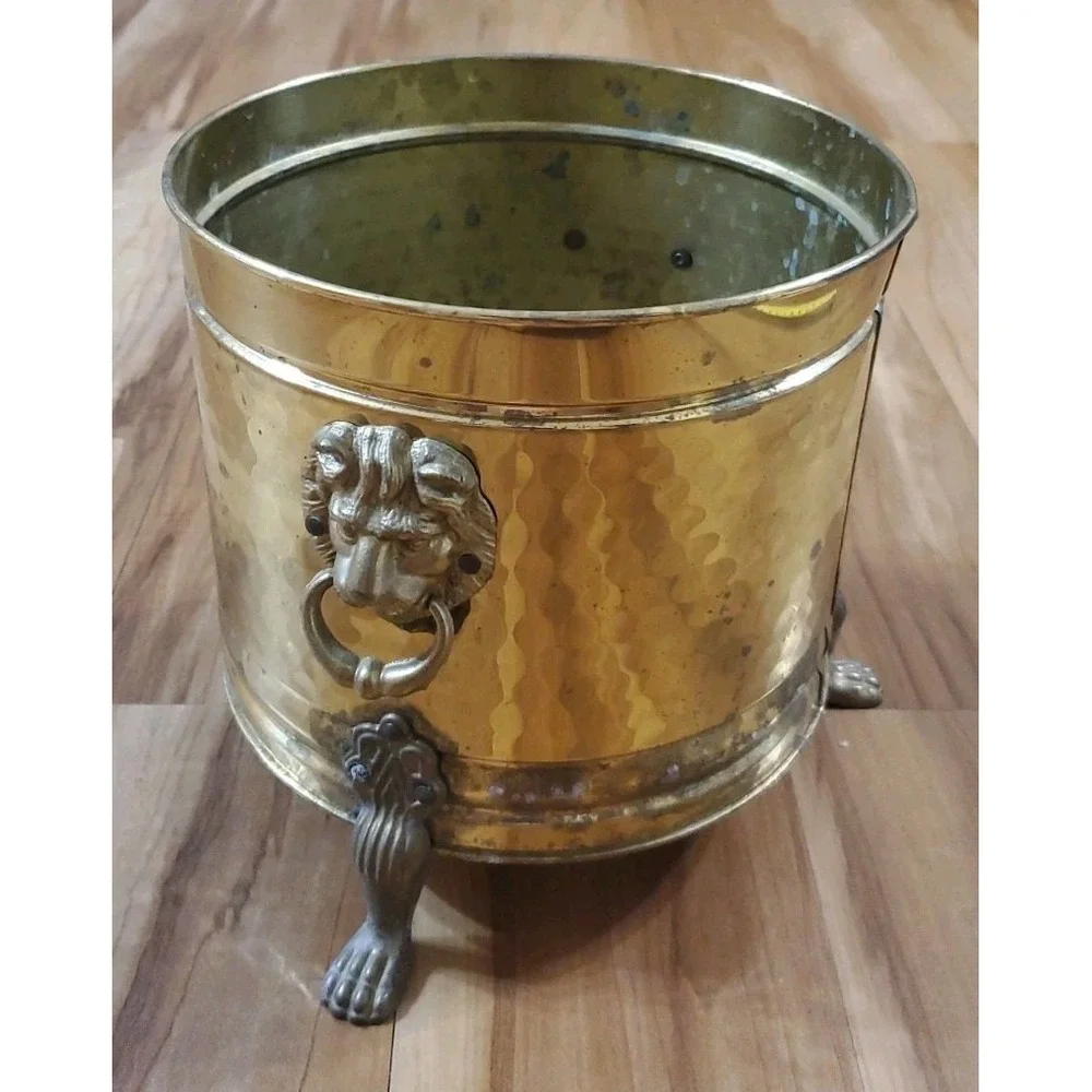 Brass Lion Head Hammered Claw Footed Planter Fireplace Bucket Pot Tub Bin 8.25